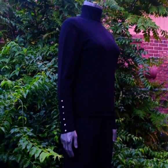 PURSUITS, LTD LADIES FINE ITALIAN PURE MERINO WOOLMARK WOOL TURTLENECK SWEATER - Picture 1 of 17